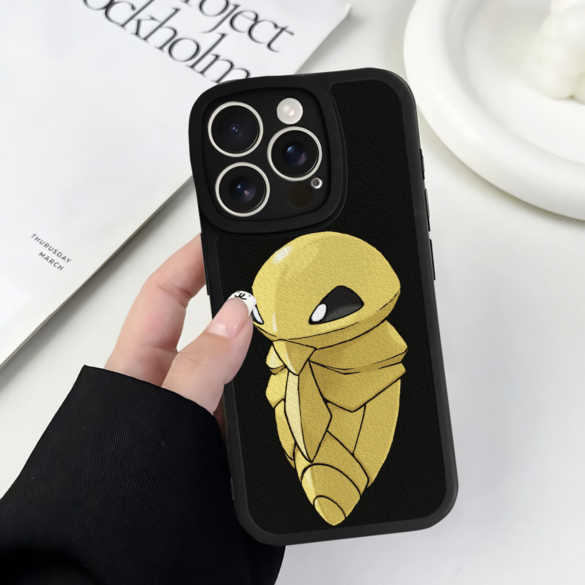 （画像用） ポケットモンスター Pokémon 【iPhone 16シリーズ対応】シリコンスマホケース（レザー調） 材質：シリコン